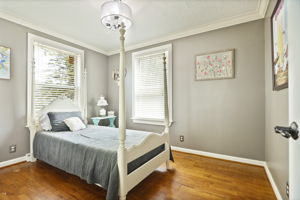  Photo 40