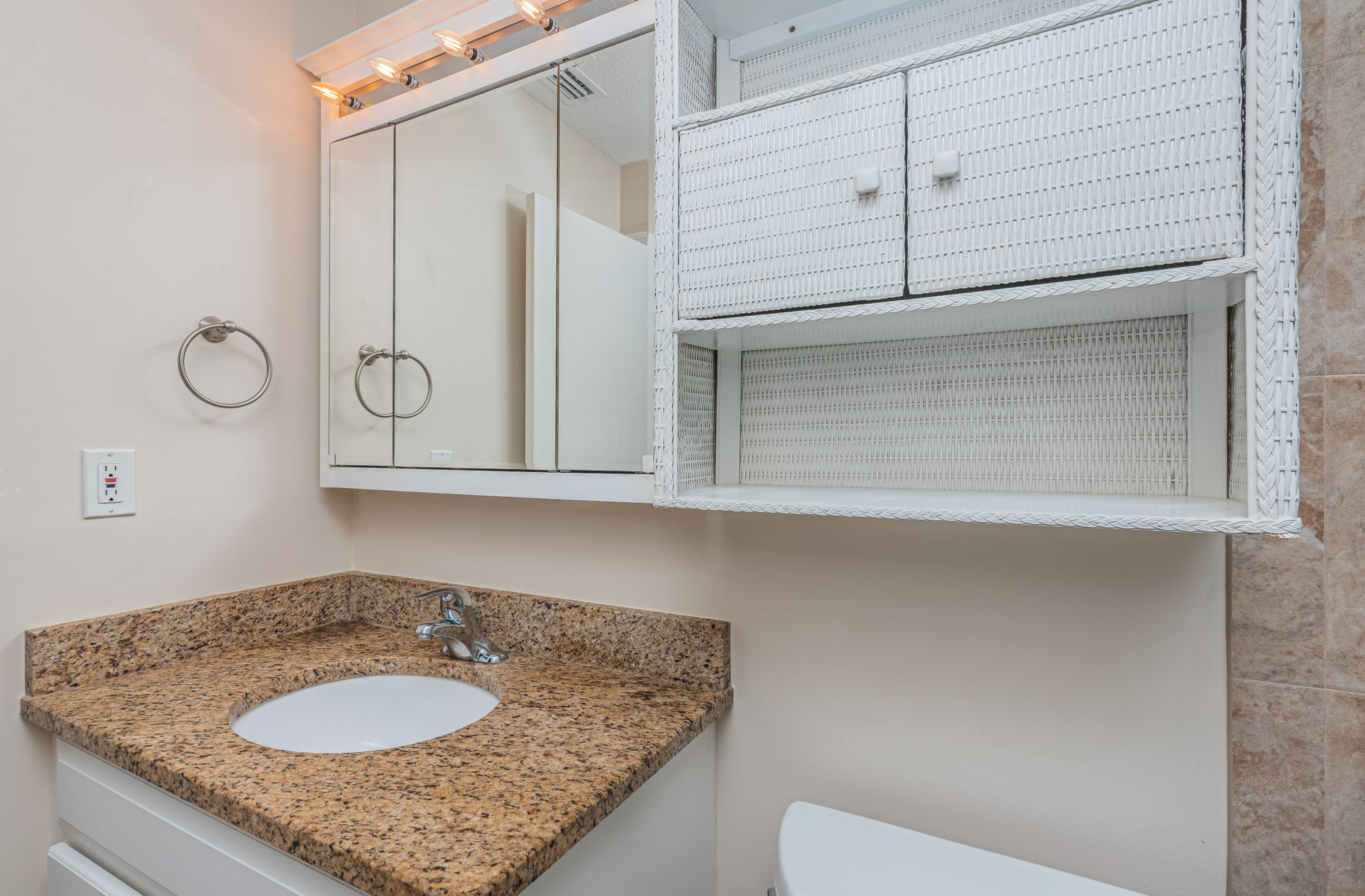 Master Bathroom 3