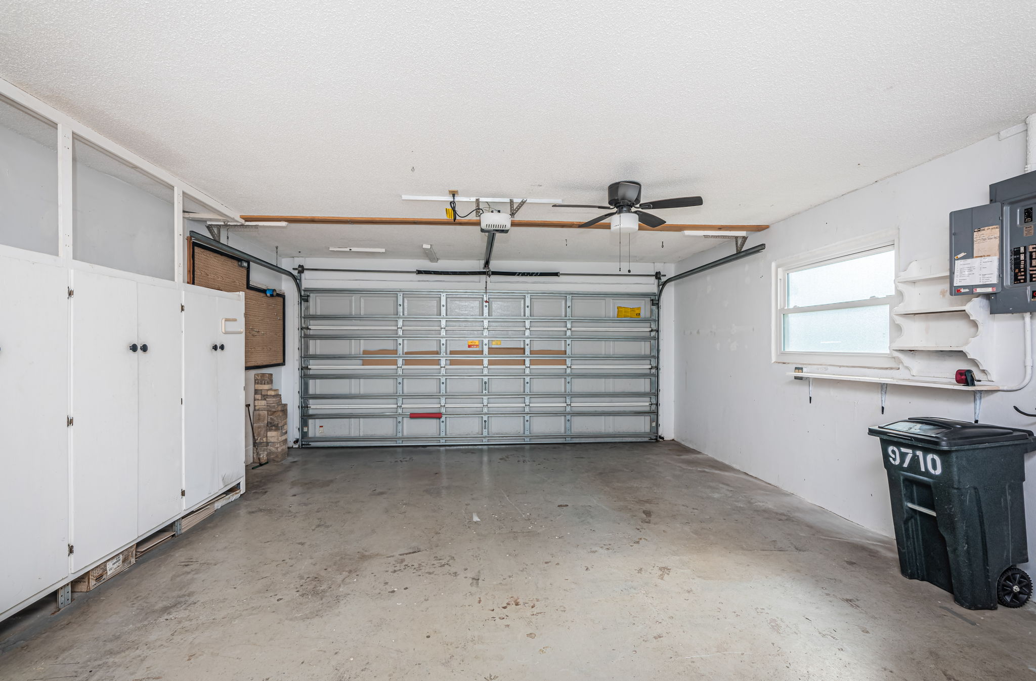 Garage 1