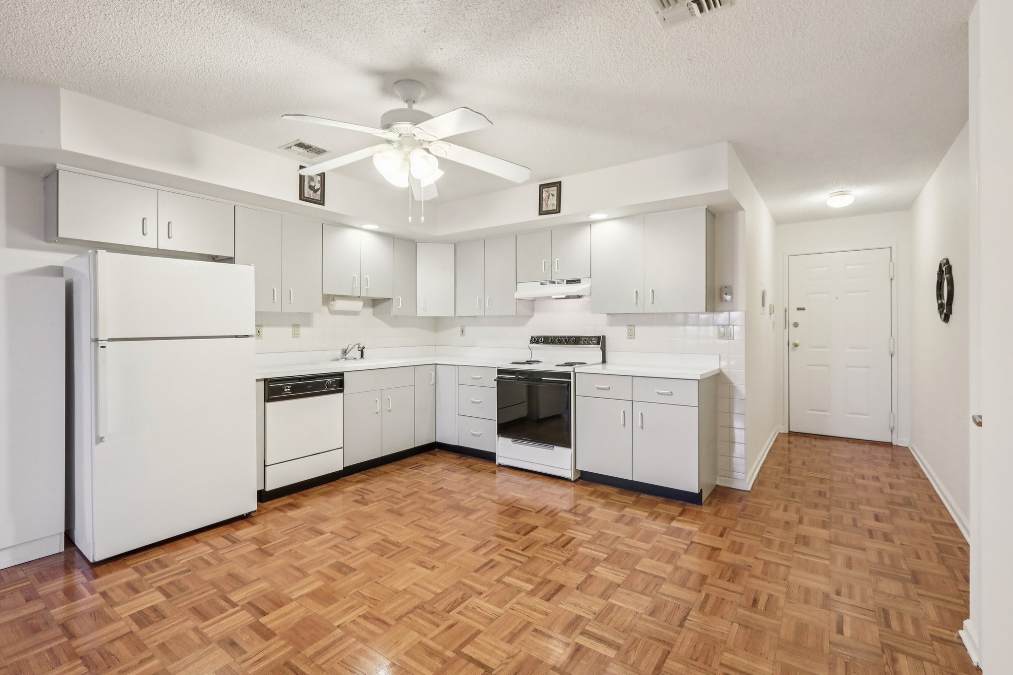 41-51 Wilson Ave-L0703-019.jpg