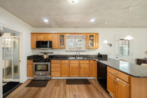  Photo 40