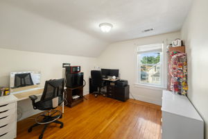  Photo 48