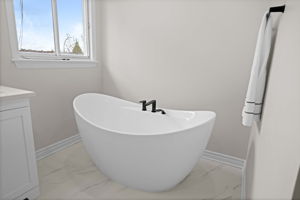  Photo 37