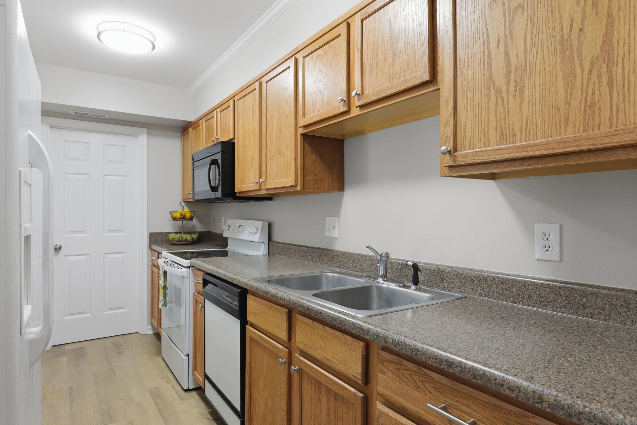 12-Kitchen