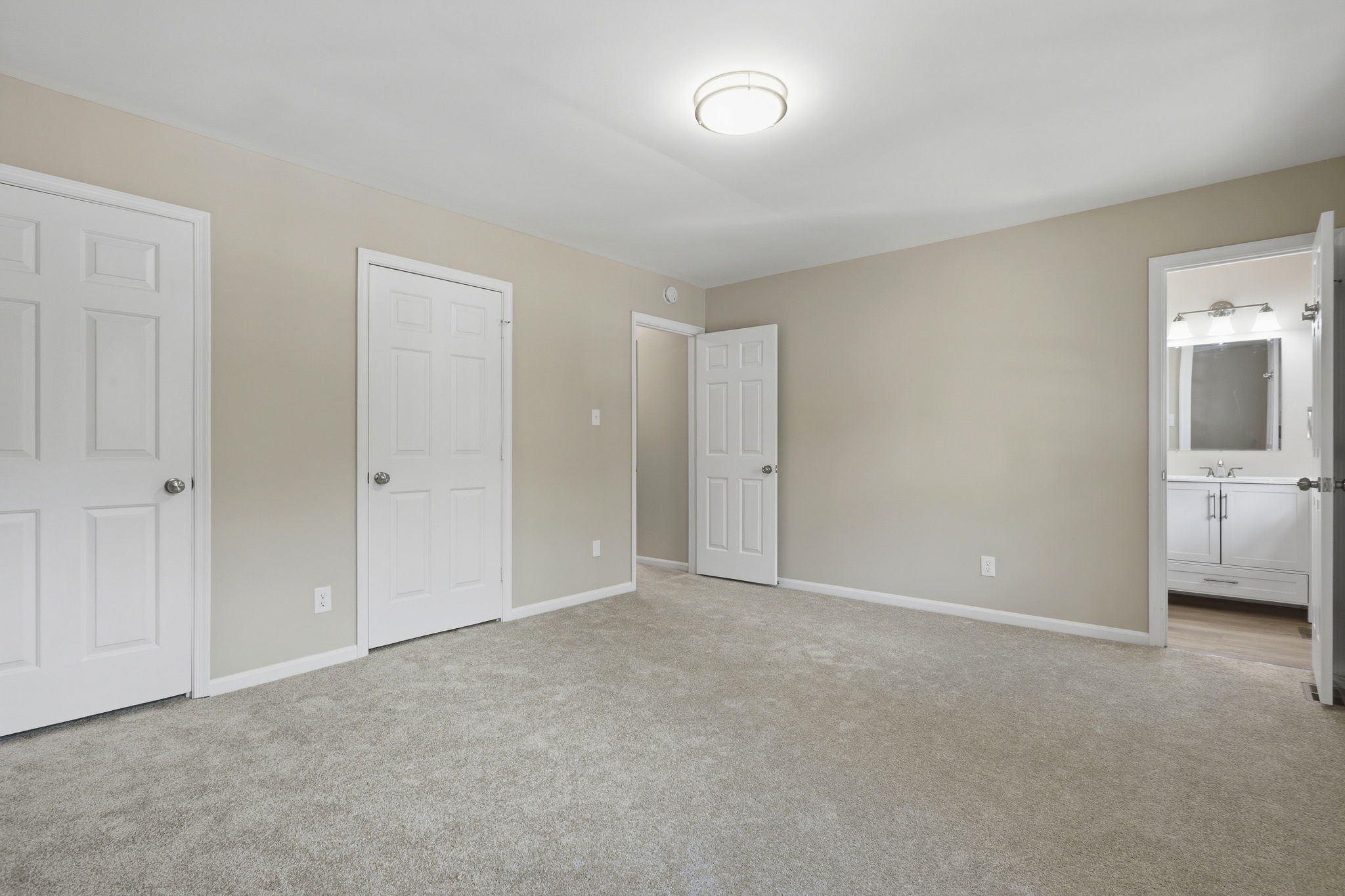 17-Primary Bedroom