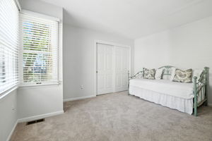 2nd ensuite bedroom