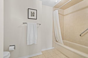  Photo 52