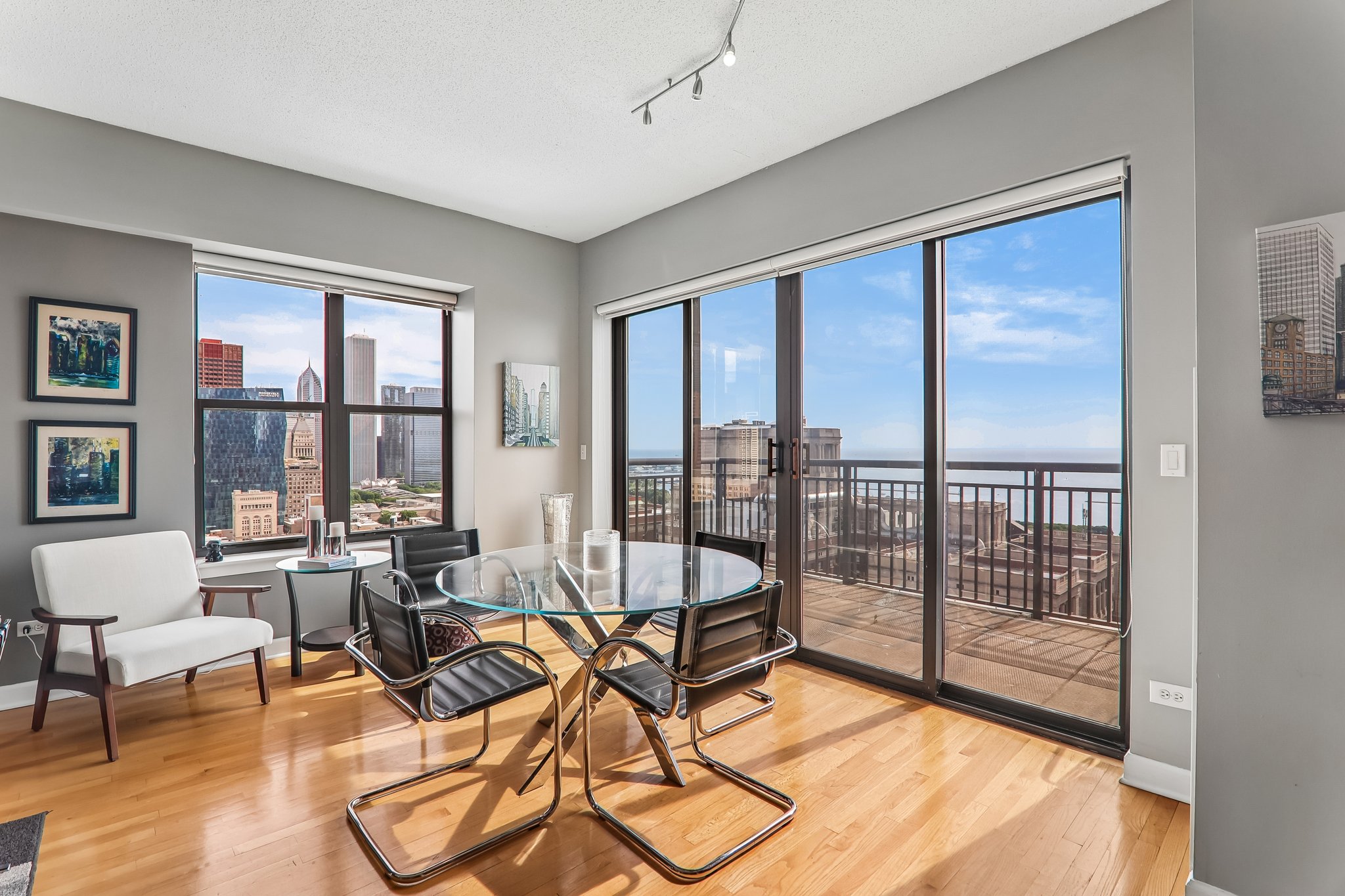 E 8th St 3301-S3105-012.jpg