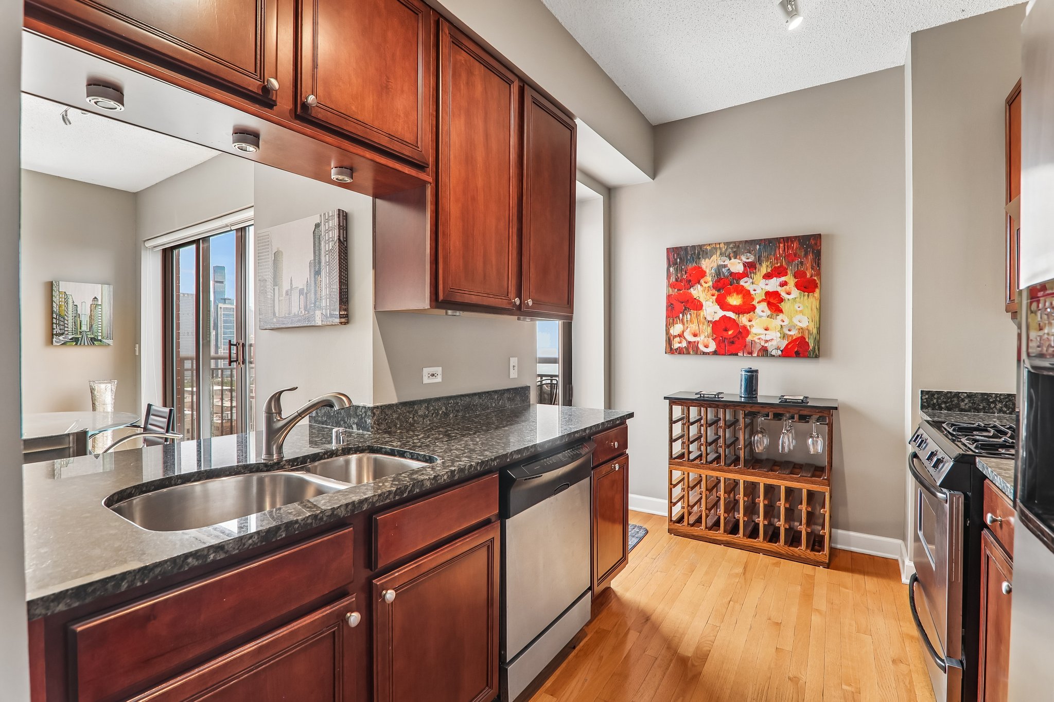 E 8th St 3301-S3105-014.jpg
