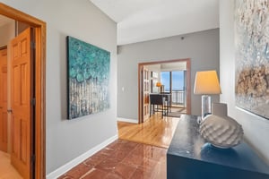 E 8th St 3301-S3105-006.jpg
