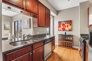 E 8th St 3301-S3105-014.jpg