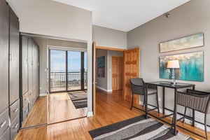 E 8th St 3301-S3105-017.jpg