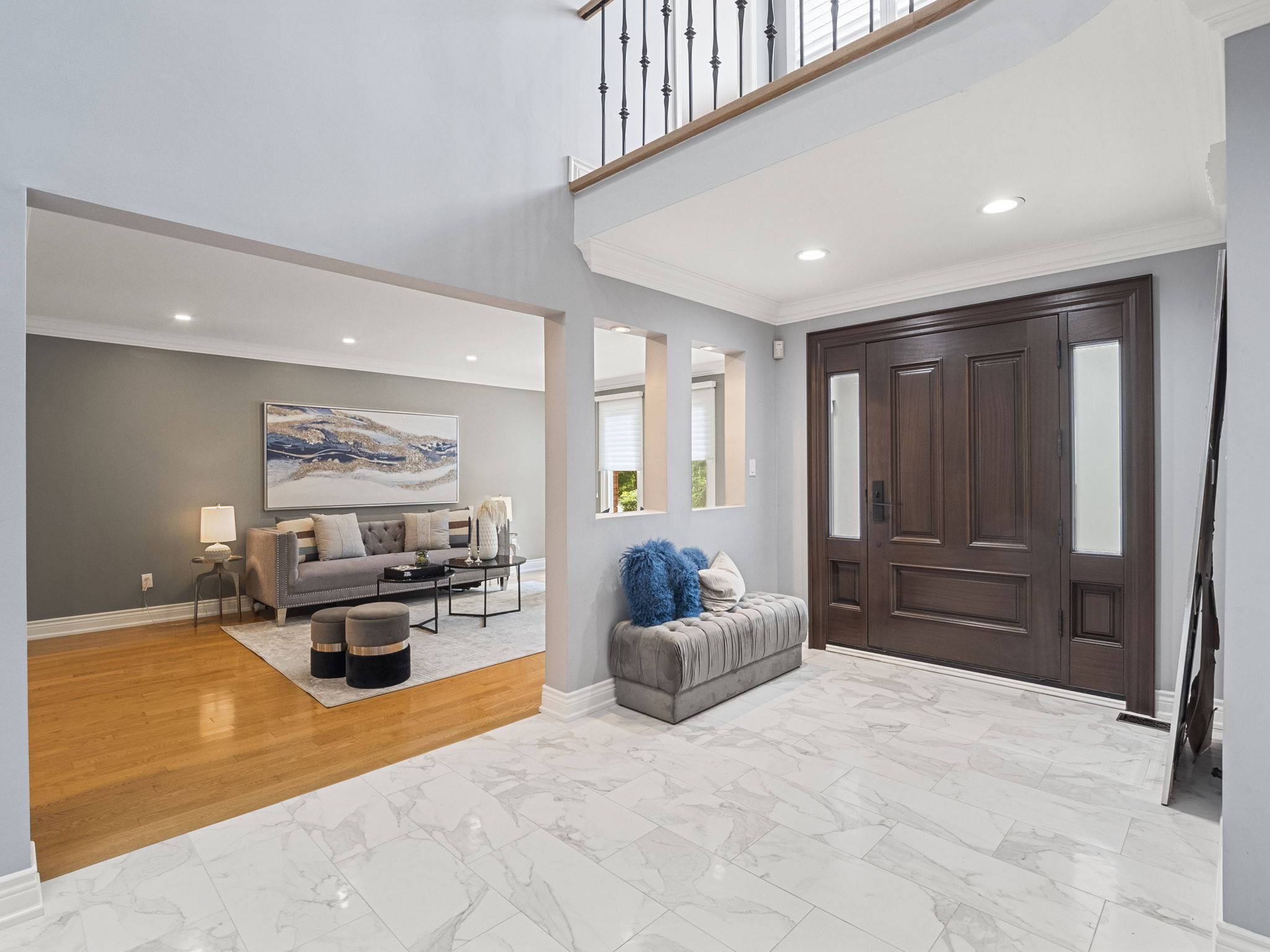 41 Hefhill Ct Vaughan, ON L4J 7L9