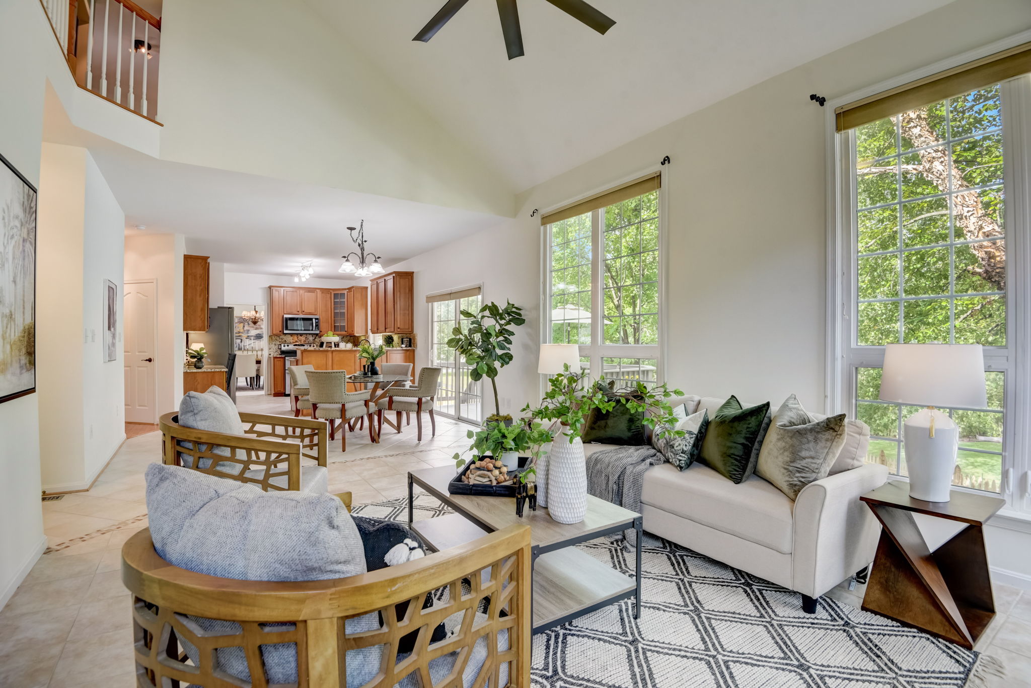 Hunton Dr-019