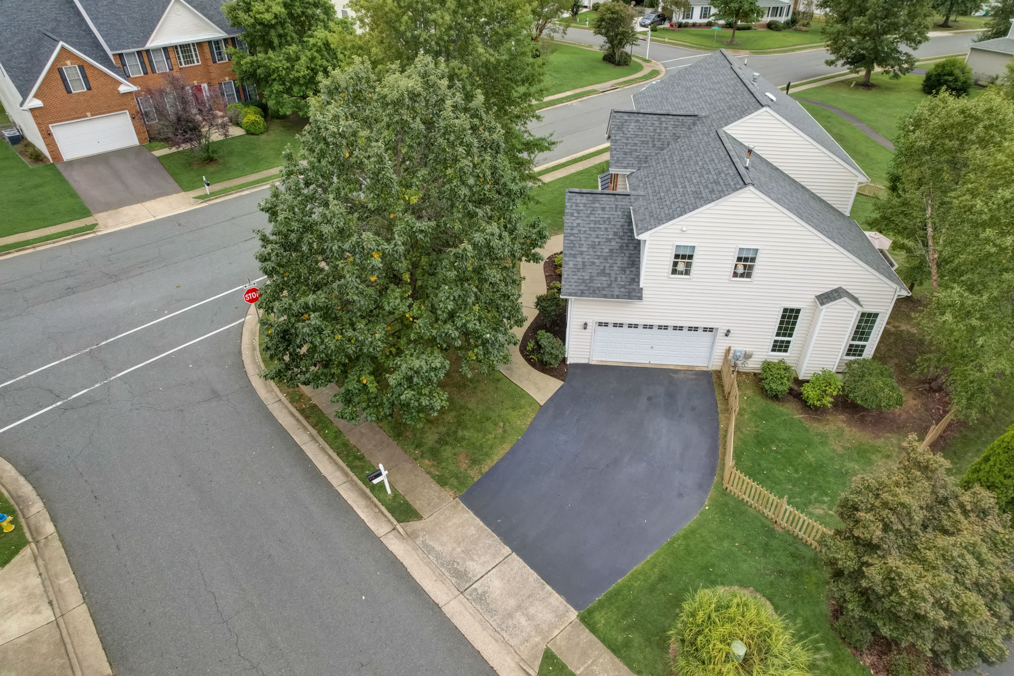 Hunton Dr-060
