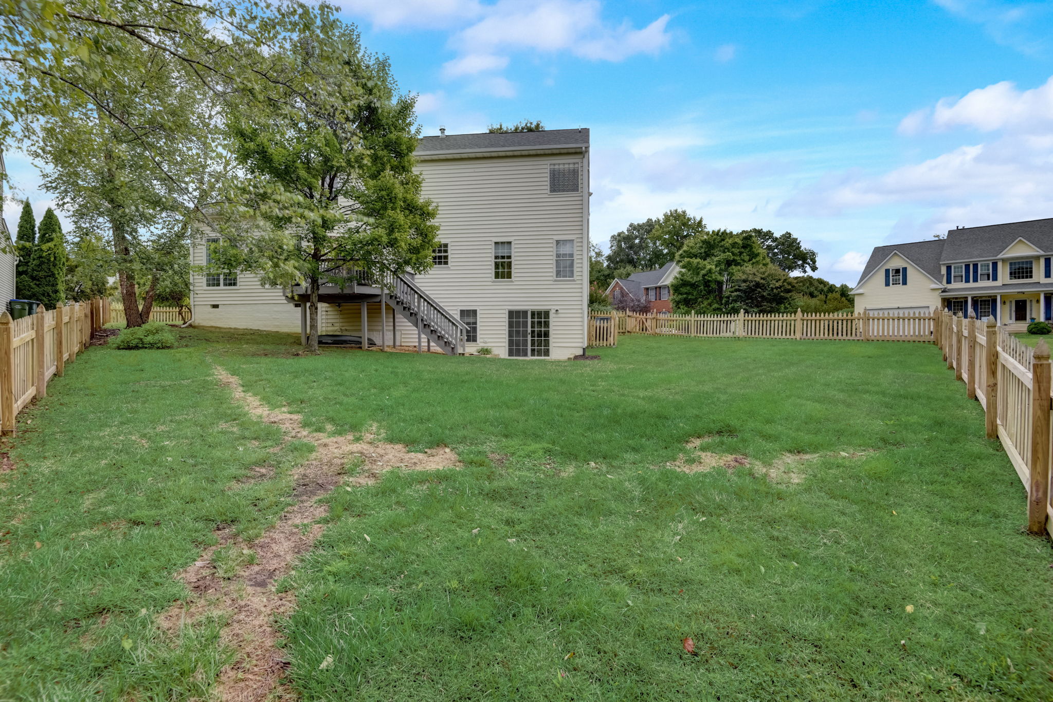 Hunton Dr-051