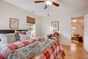 Hunton Dr-039