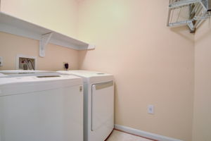 Hunton Dr-043