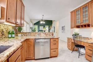 Hunton Dr-015