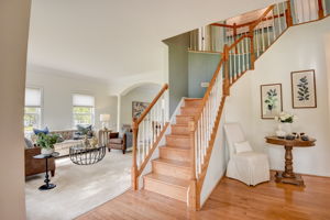 Hunton Dr-005
