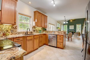Hunton Dr-014