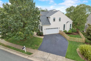 Hunton Dr-055