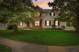 Hunton Dr - VT-001