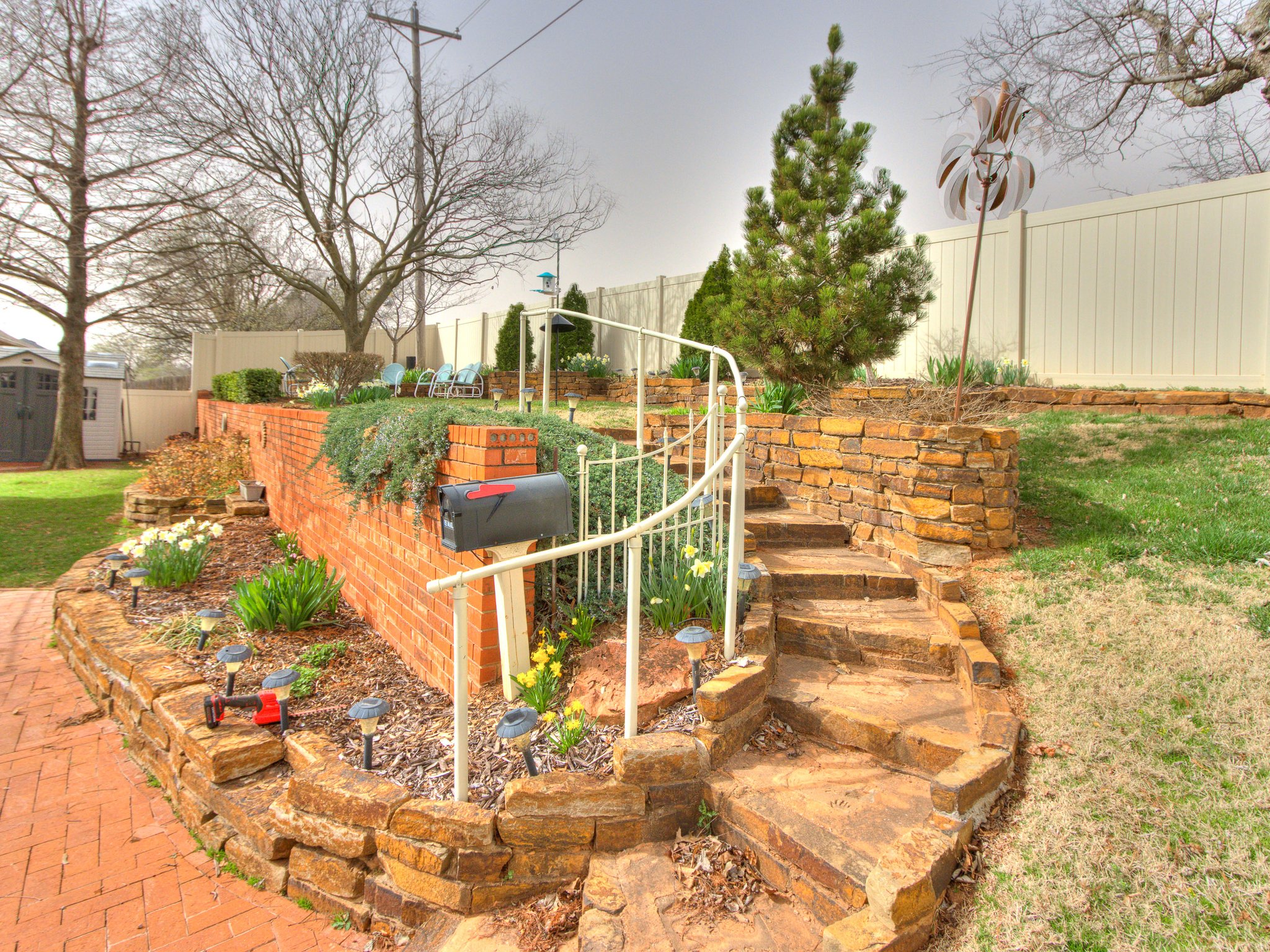  Photo 19