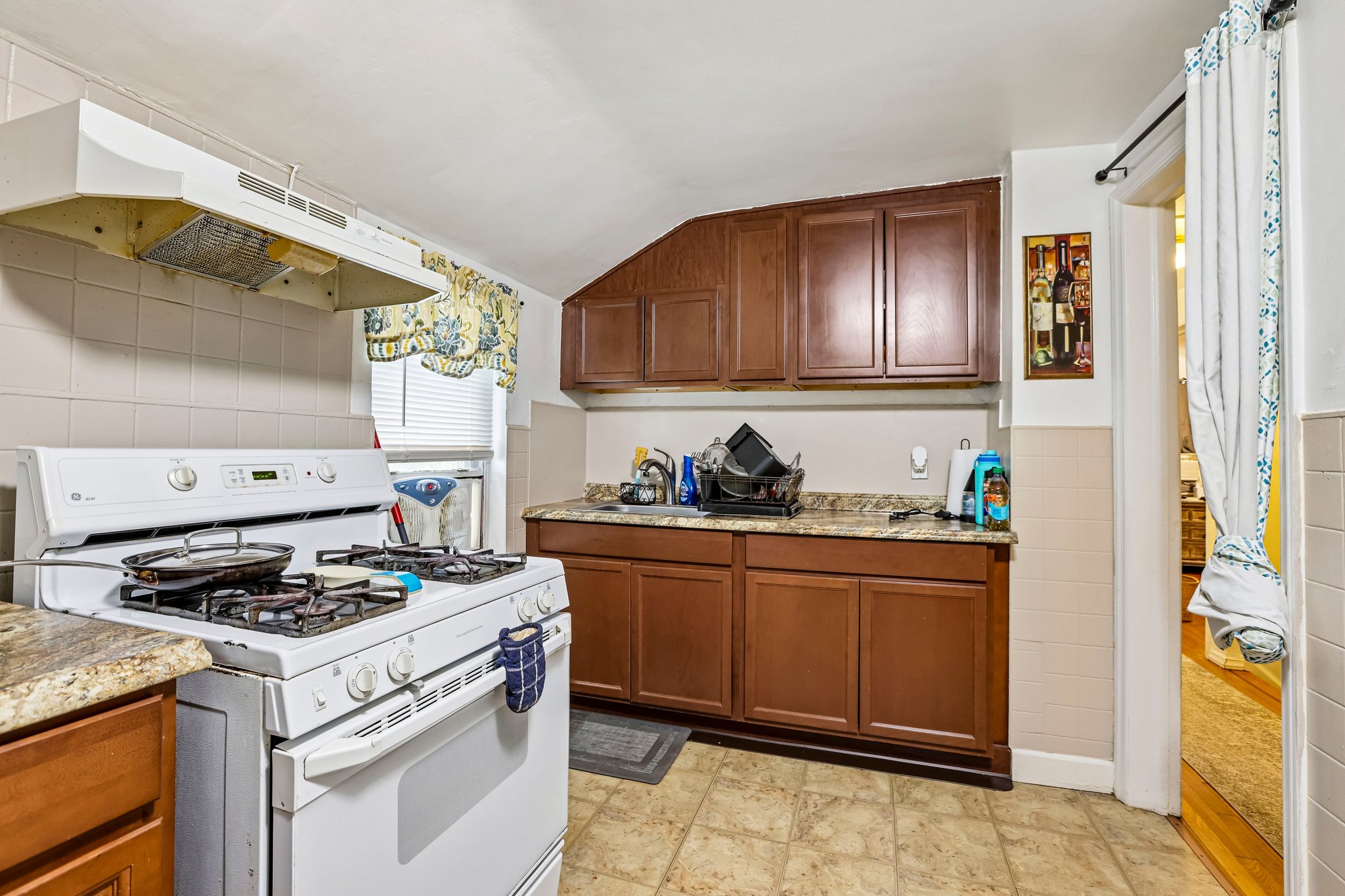 Macarthur Ave-S0309-027.jpg