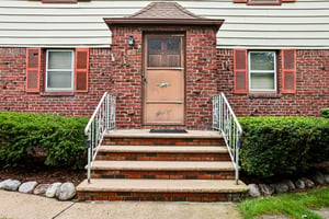 Macarthur Ave-S0309-004.jpg