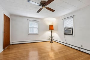 Macarthur Ave-S0309-008.jpg