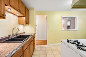 Macarthur Ave-S0309-016.jpg