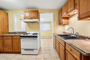 Macarthur Ave-S0309-017.jpg