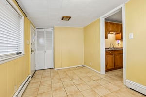 Macarthur Ave-S0309-029.jpg