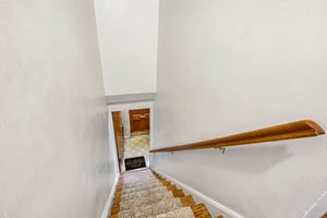 Macarthur Ave-S0309-045.jpg