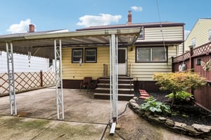 Macarthur Ave-S0309-056.jpg