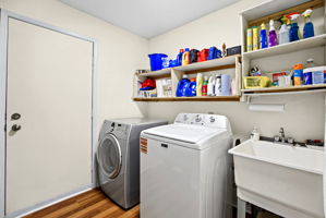 Photo 25