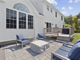 41 Roosevelt Dr, Northbridge, MA 48