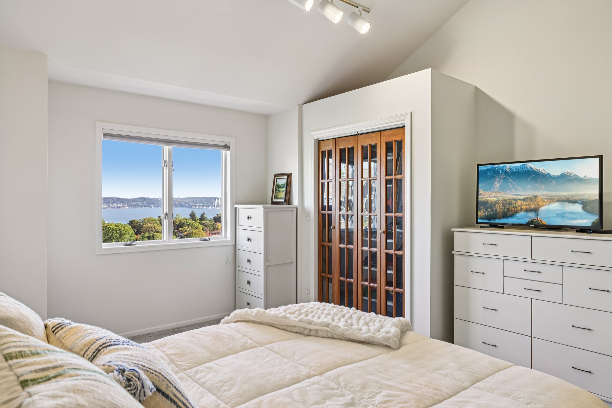 168809-168810 - 41 Village Gate Way-S2210-1-004.jpg