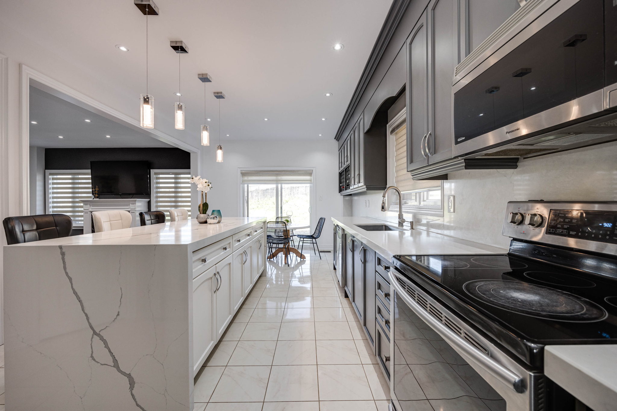 Bradford West Gwillimbury property showcase — delivered property photograph 20