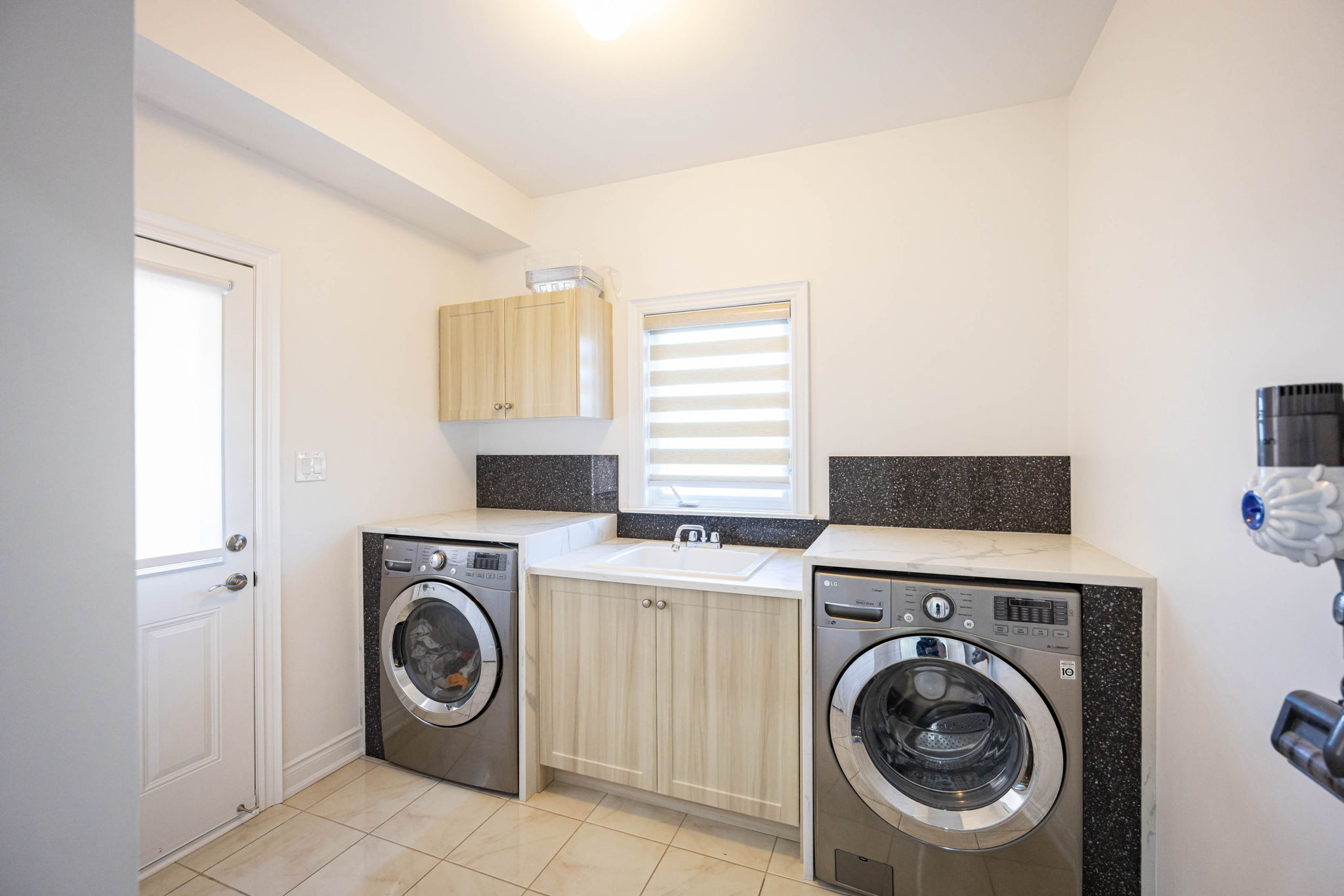 Bradford West Gwillimbury property showcase — delivered property photograph 44