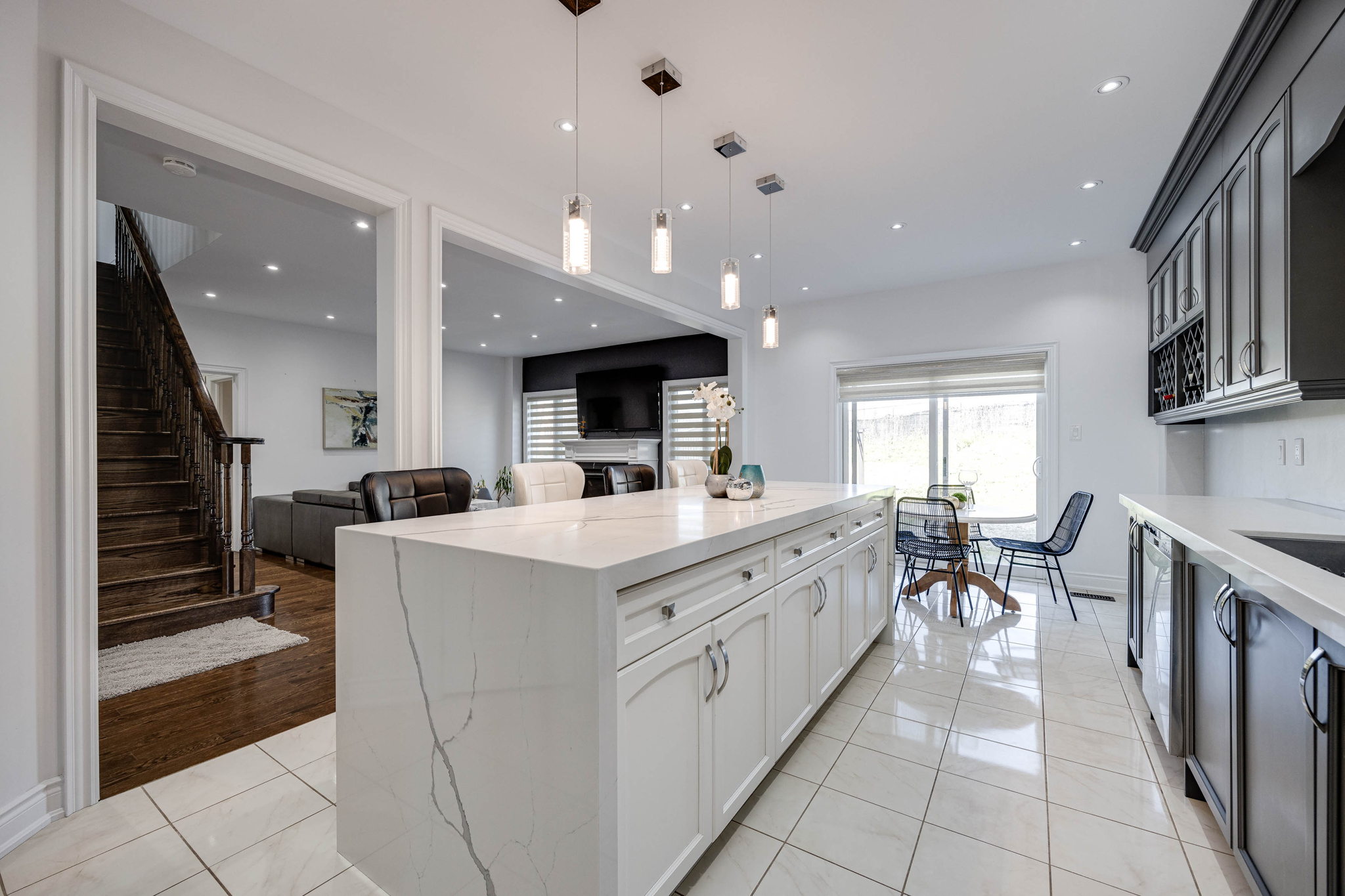 Bradford West Gwillimbury property showcase — delivered property photograph 21