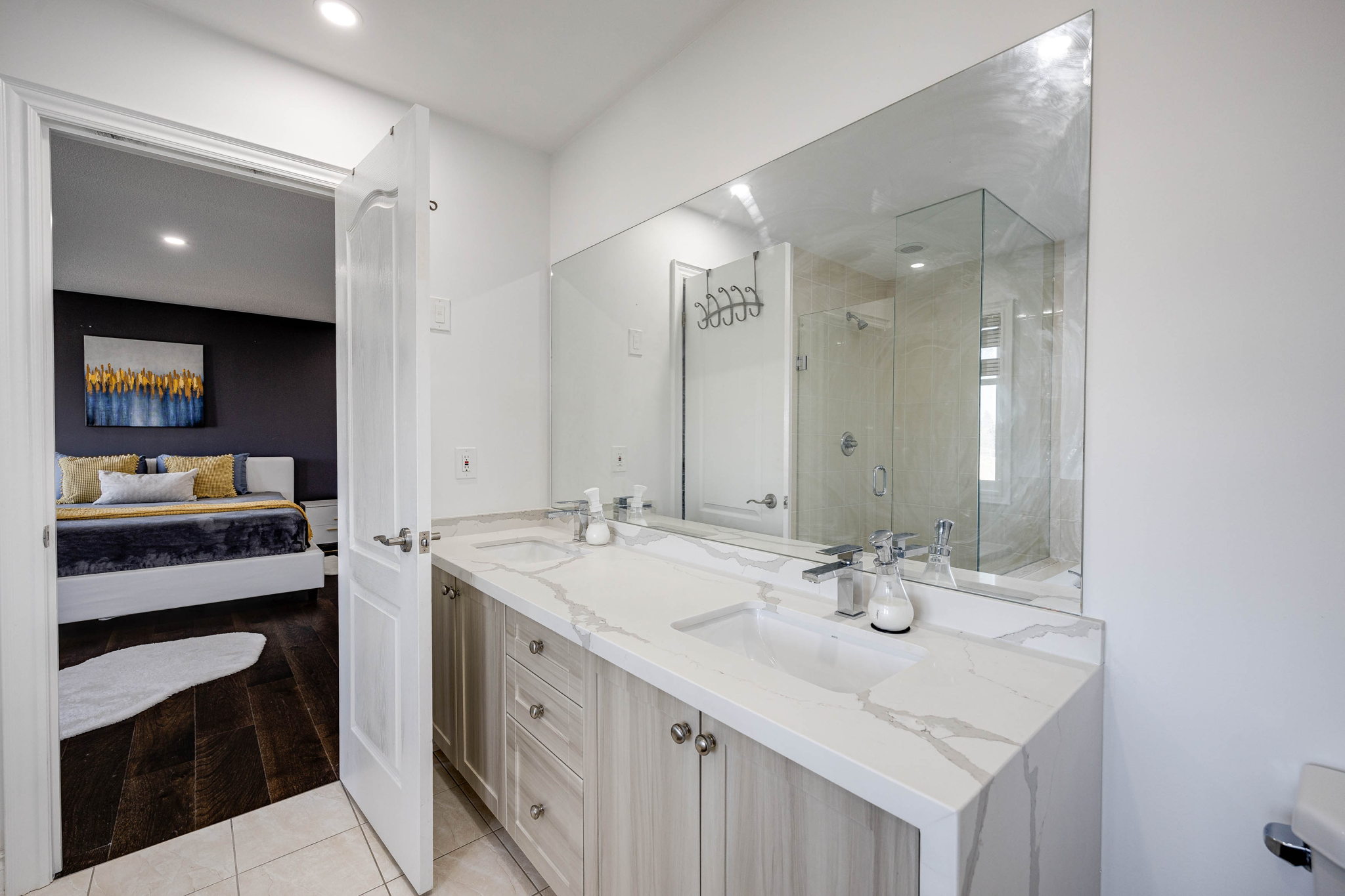 Bradford West Gwillimbury property showcase — delivered property photograph 43