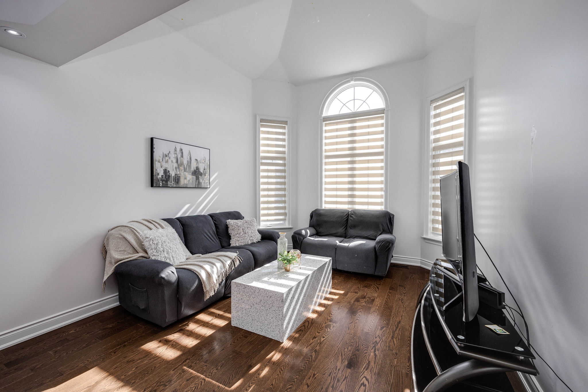 Bradford West Gwillimbury property showcase — delivered property photograph 8