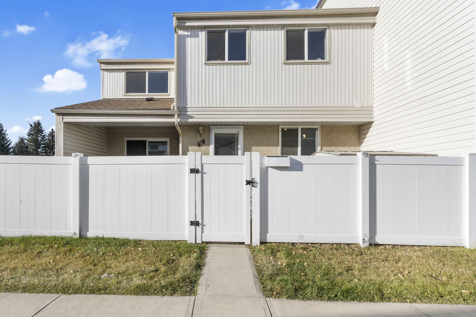 41 Woodvale Village NW-QuikSell-2