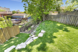  Photo 48