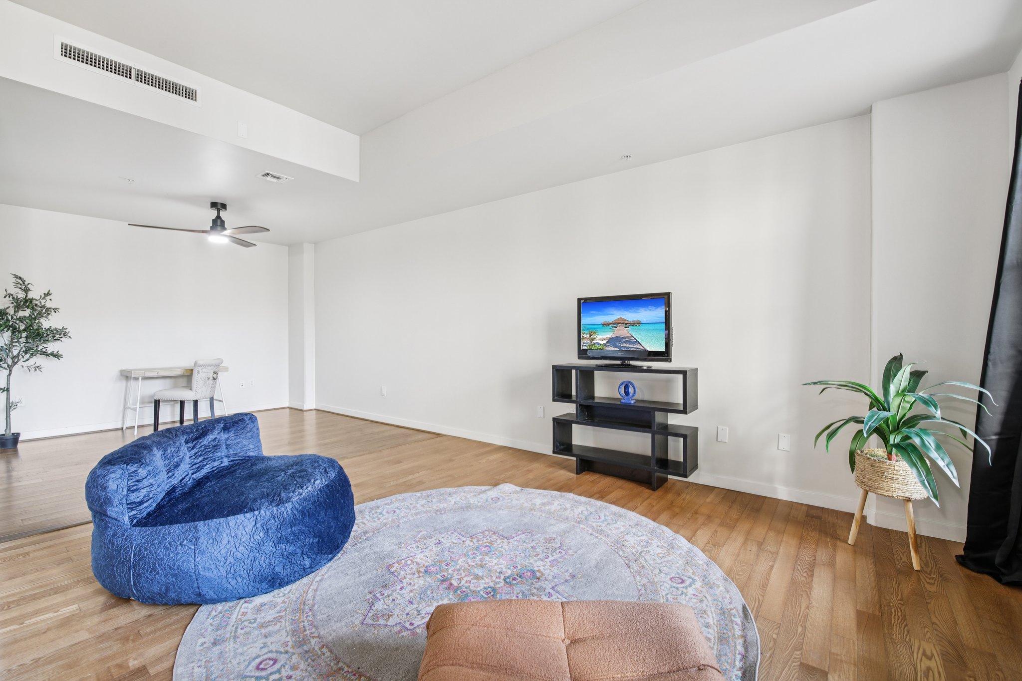 Acoma St 206-S1410-009.jpg