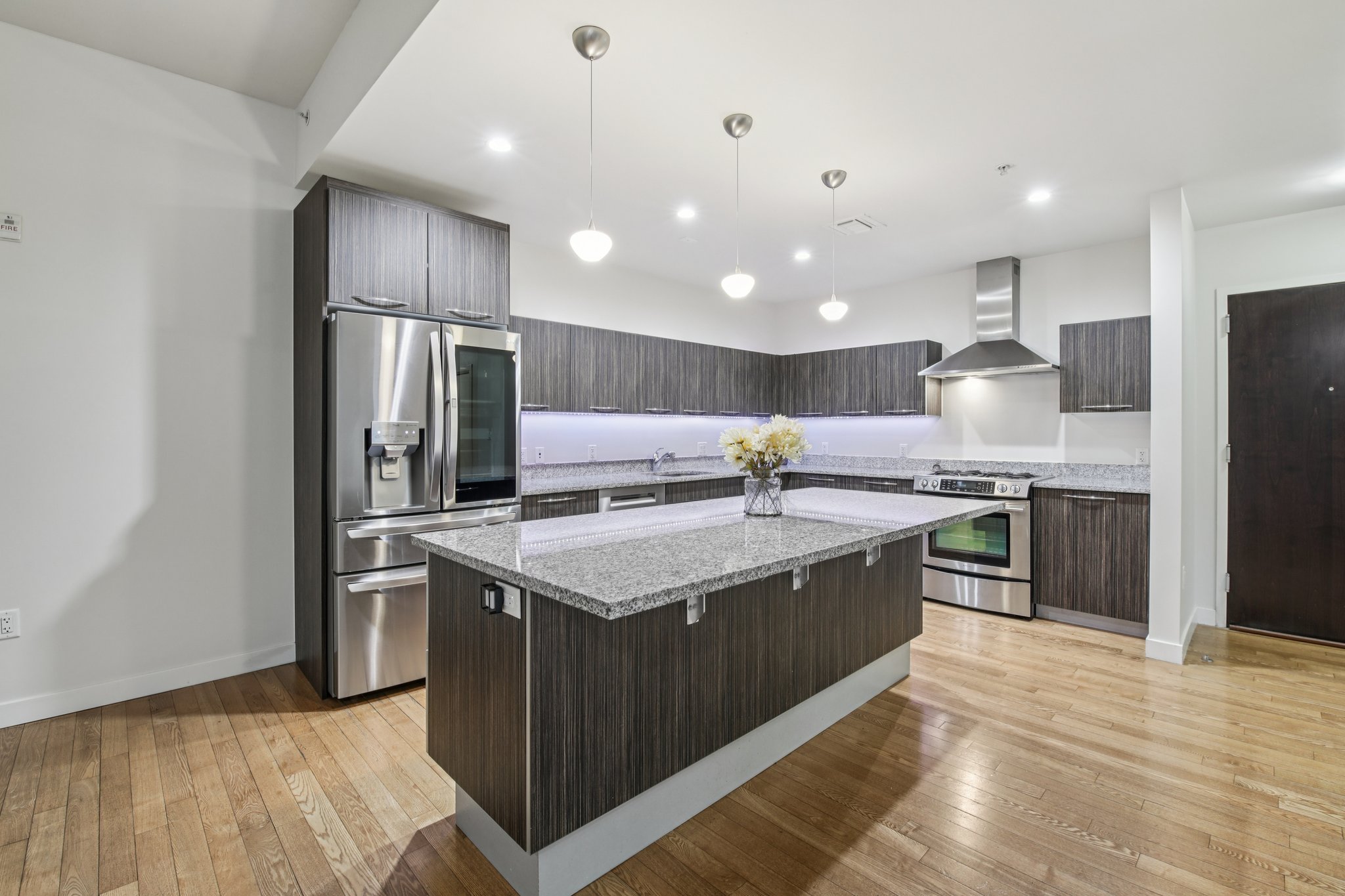 Acoma St 206-S1410-016.jpg