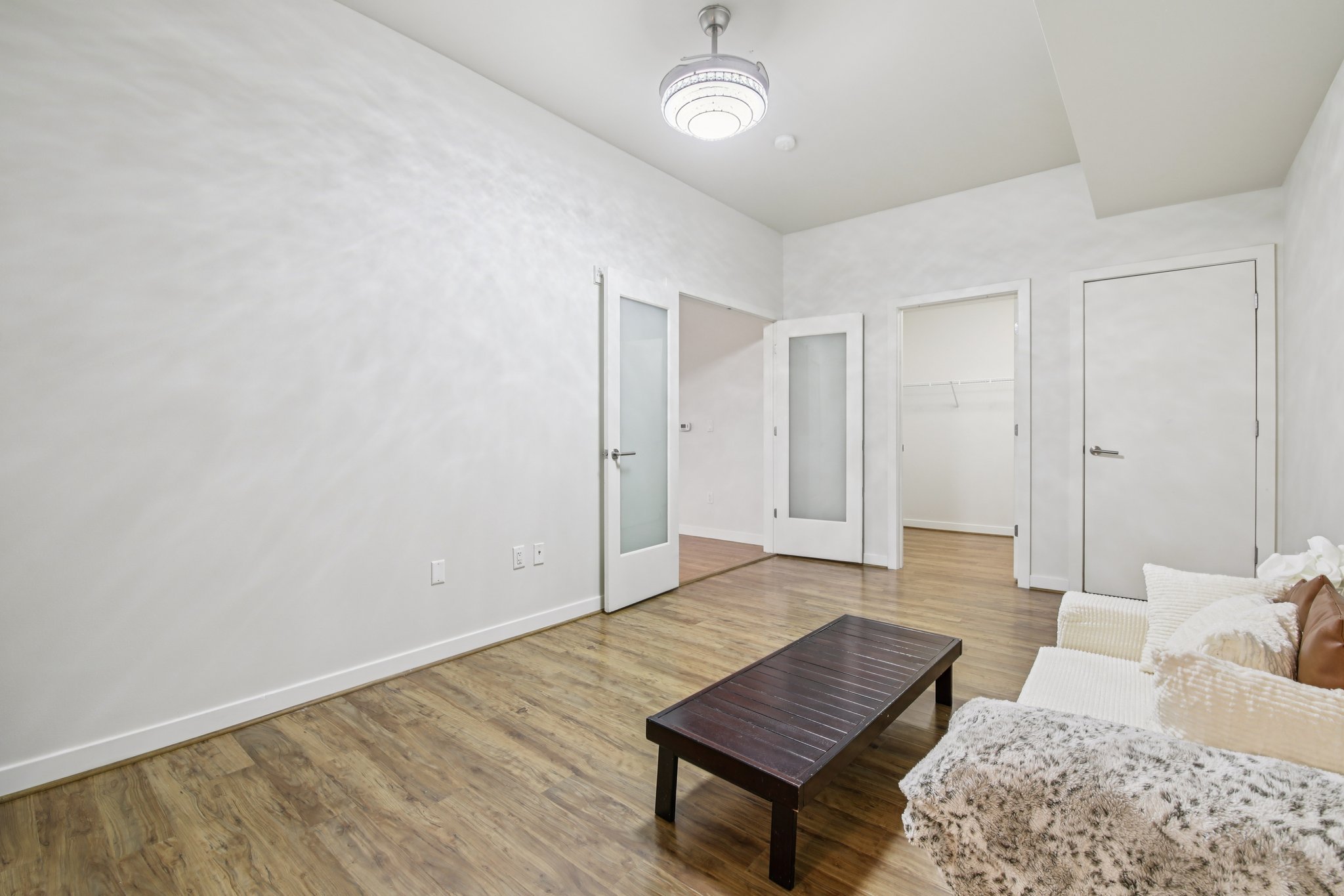 Acoma St 206-S1410-029.jpg