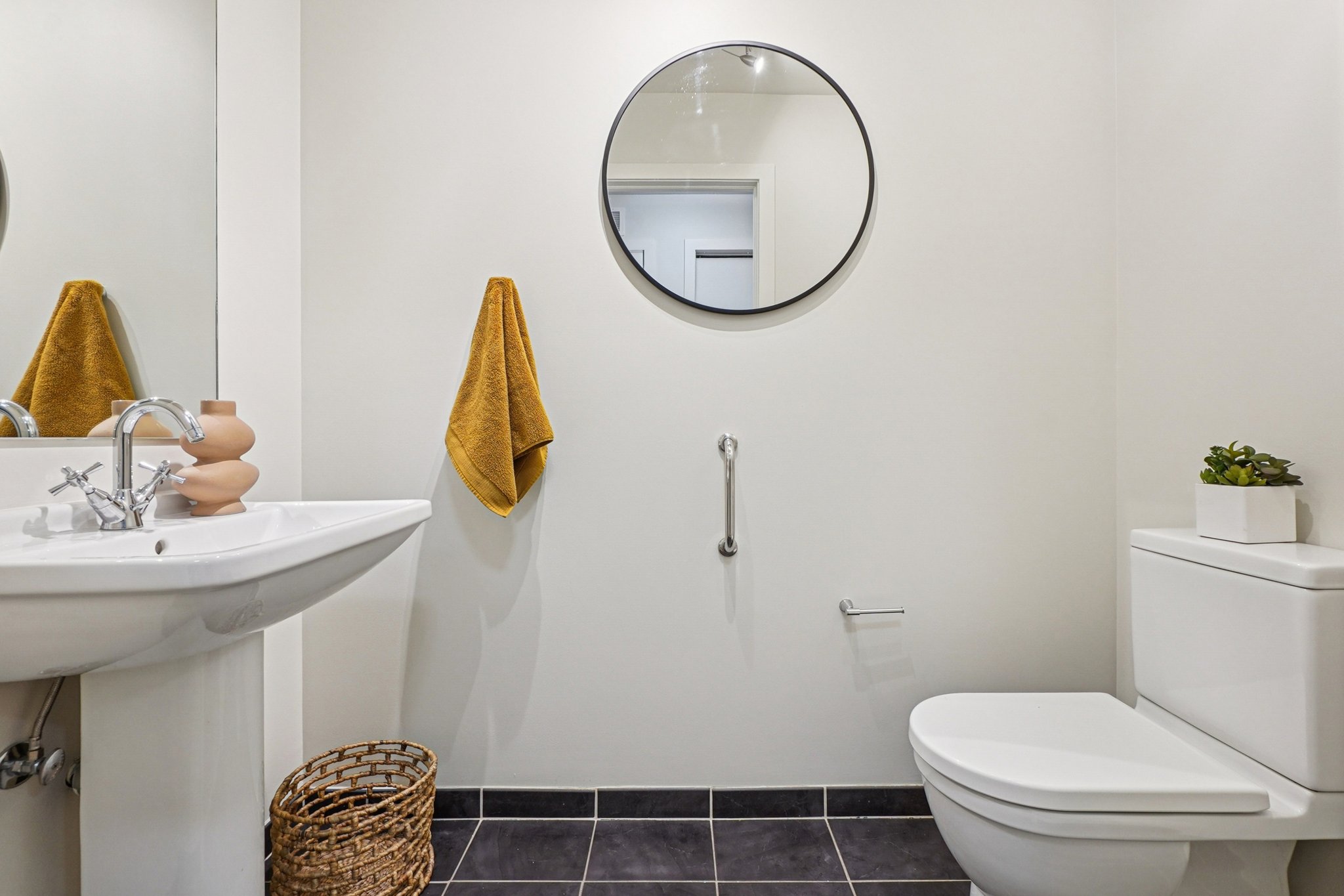 - 410 Acoma St 206-S0203-1-014.jpg